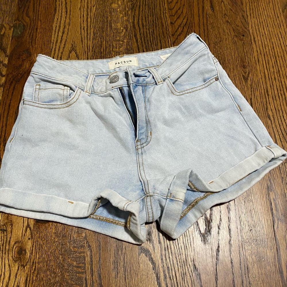 High waisted jeans shorts